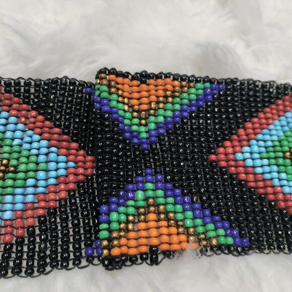 Oversized Handcrafted Beaded Belt Geometric Pattern & Wooden Buckle Size 1X - Picture 4 of 7